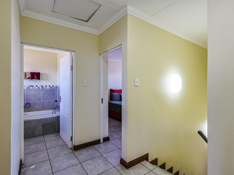Amazing 3 Bedroom Home in Zambezi Manor Lifestyle Estate - Photo 10