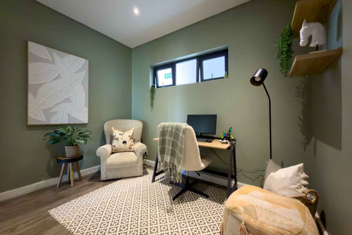 104 on Creek – Stylish 2-Bedroom Apartment in Steyn City - Photo 3