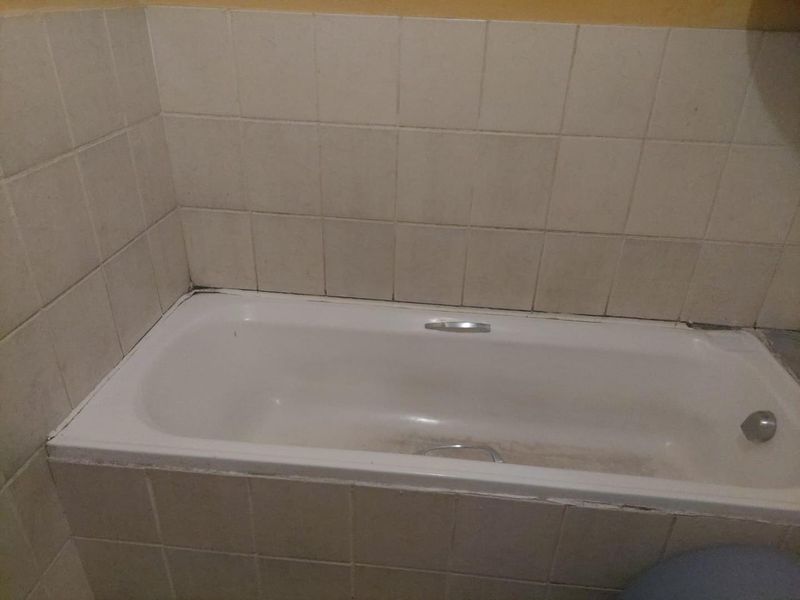 Well Located One Bedroom Apartment for Sale - Photo 9