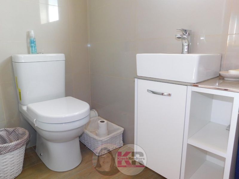 One of a kind : Fully furnished - Photo 3