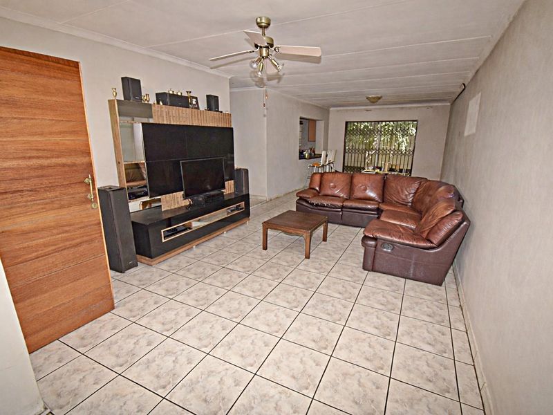 "Spacious Face Brick Home" - Photo 3