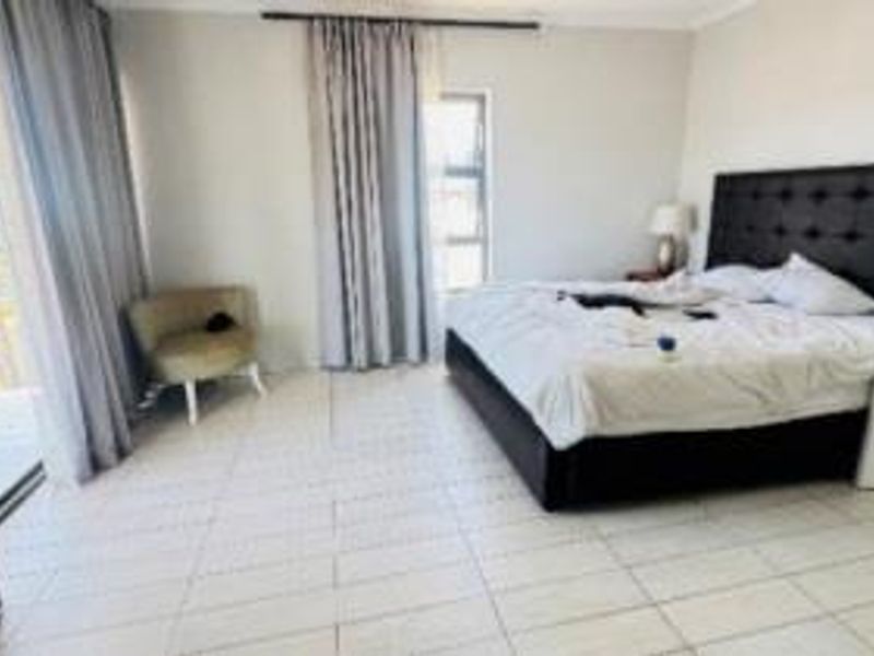 HOUSE FOR SALE IN CIMBEBASIA - Photo 4