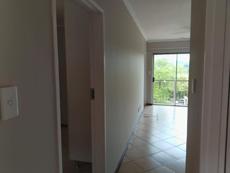 "Sleek Comforts and Security: Your Ideal Lock-Up Apartment!" - Photo 7