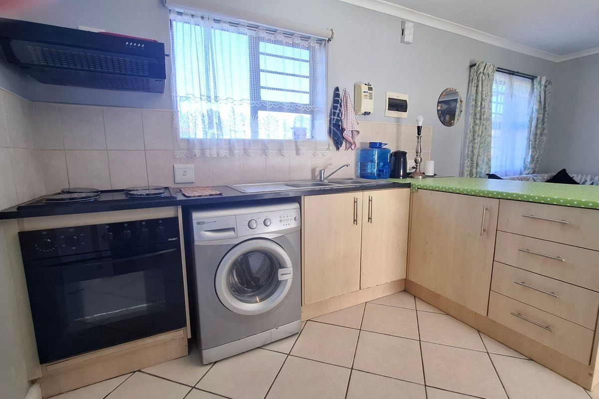 Ground-Floor Gem in Hartenbos: Modern Comfort Awaits! - Photo 3
