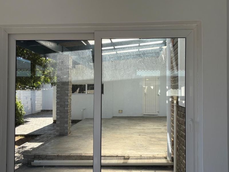 🏡 Exclusive 3 Bedroom Family Home with Separate Flat for sale in Vineta, Swakopmund. - Photo 7