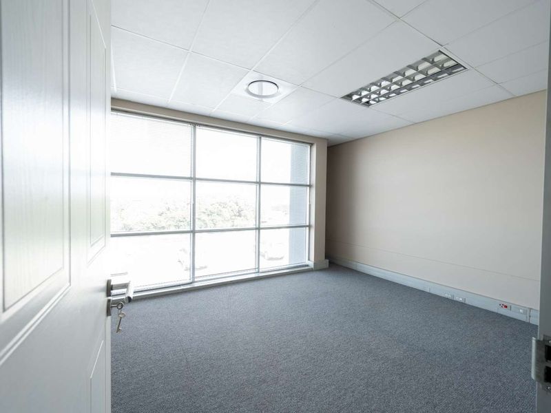 Office for sale in Ideal Location - Photo 7