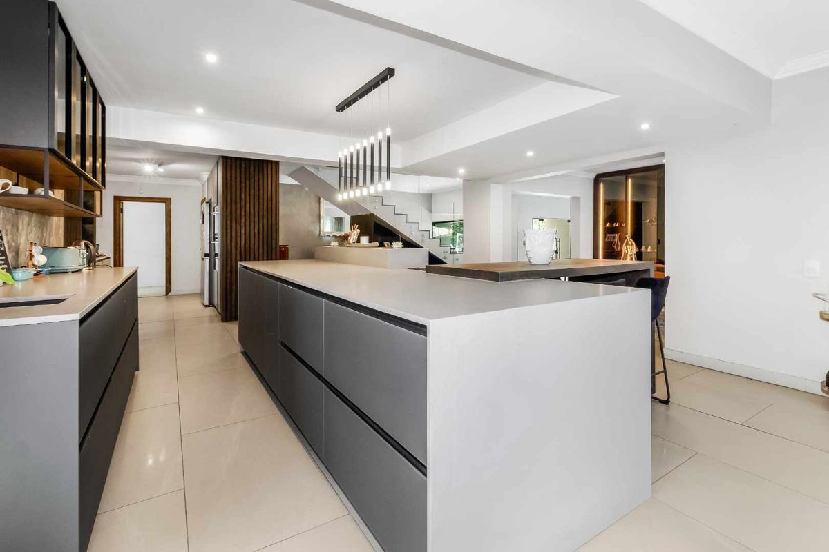 4 Bedroom House for Sale in Dainfern Golf Estate - Photo 3