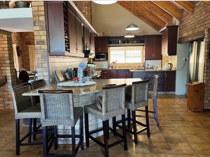 FIVE STAR FAMILY HOME WITH SOLAR AND NATURAL WATER STREAM - Photo 10