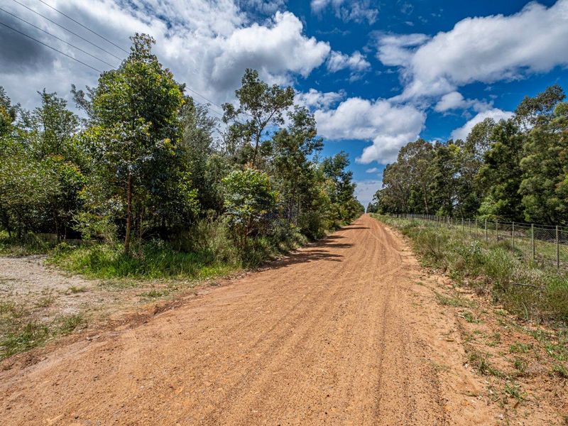 Step into a realm of possibilities with this exceptional Industrial property. - Photo 4