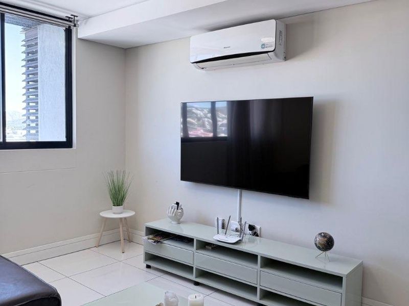 FULLY FURNISHED | RENT| CBD - Photo 6