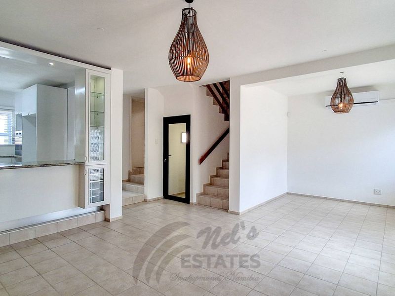 Modern Townhouse For Sale in Vogelstrand, Swakopmund - Photo 3