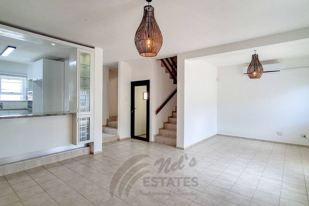 Modern Townhouse For Sale in Vogelstrand, Swakopmund - Photo 3
