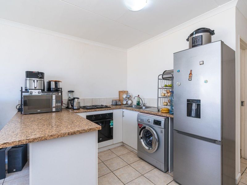 Charming 2-Bedroom Ground Floor Apartment - Photo 3