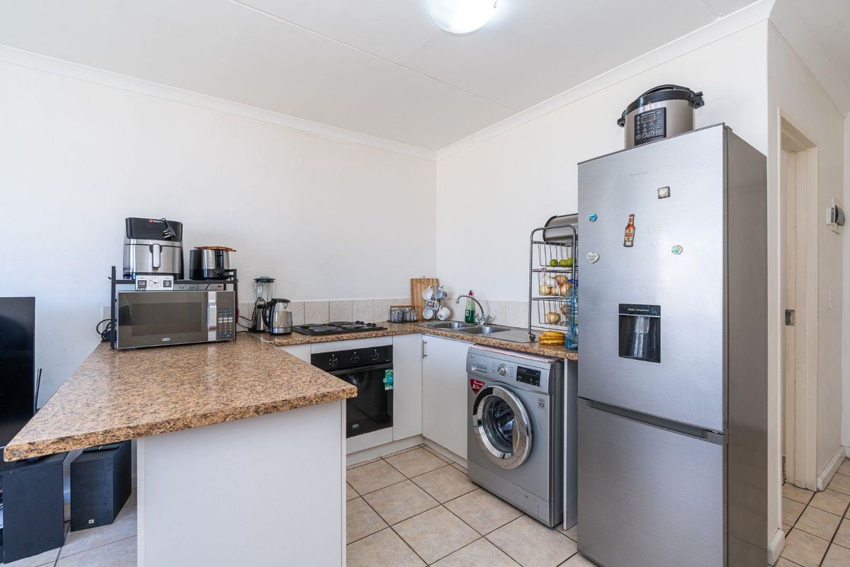 Charming 2-Bedroom Ground Floor Apartment - Photo 3