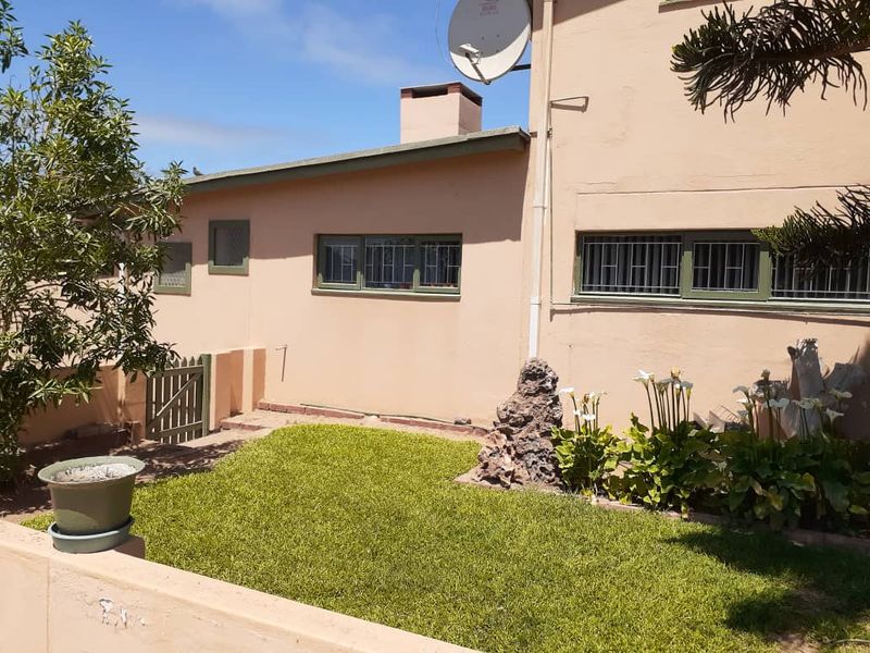 HOUSE WITH FLATLET FOR SALE IN HENTIES BAY - NAMIBIA - Photo 3