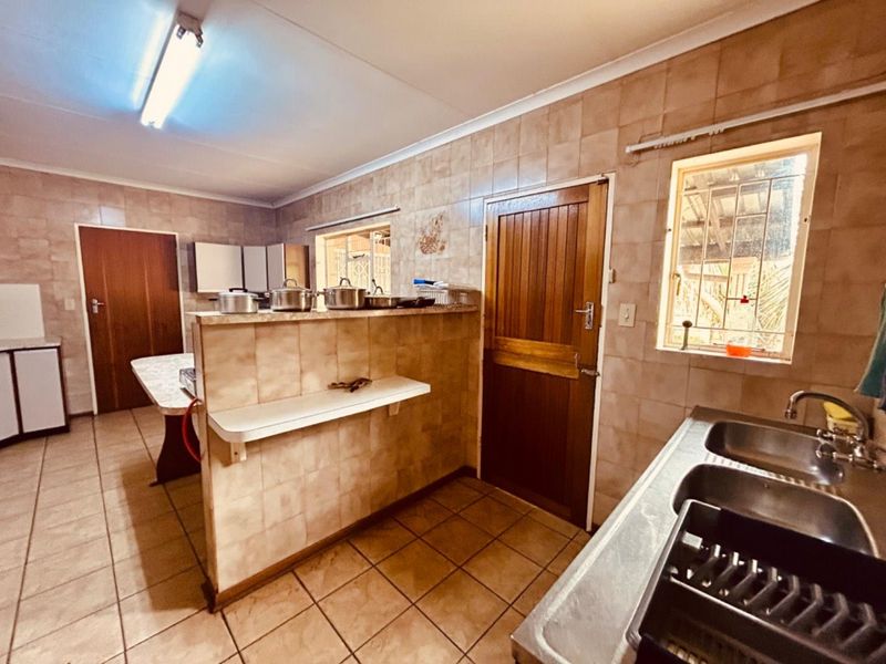 4 bedroom house for sale in Vryheid - Photo 7