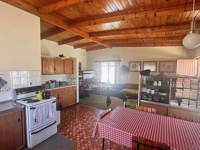 Bargain Holiday Retreat with Potential - Photo 4