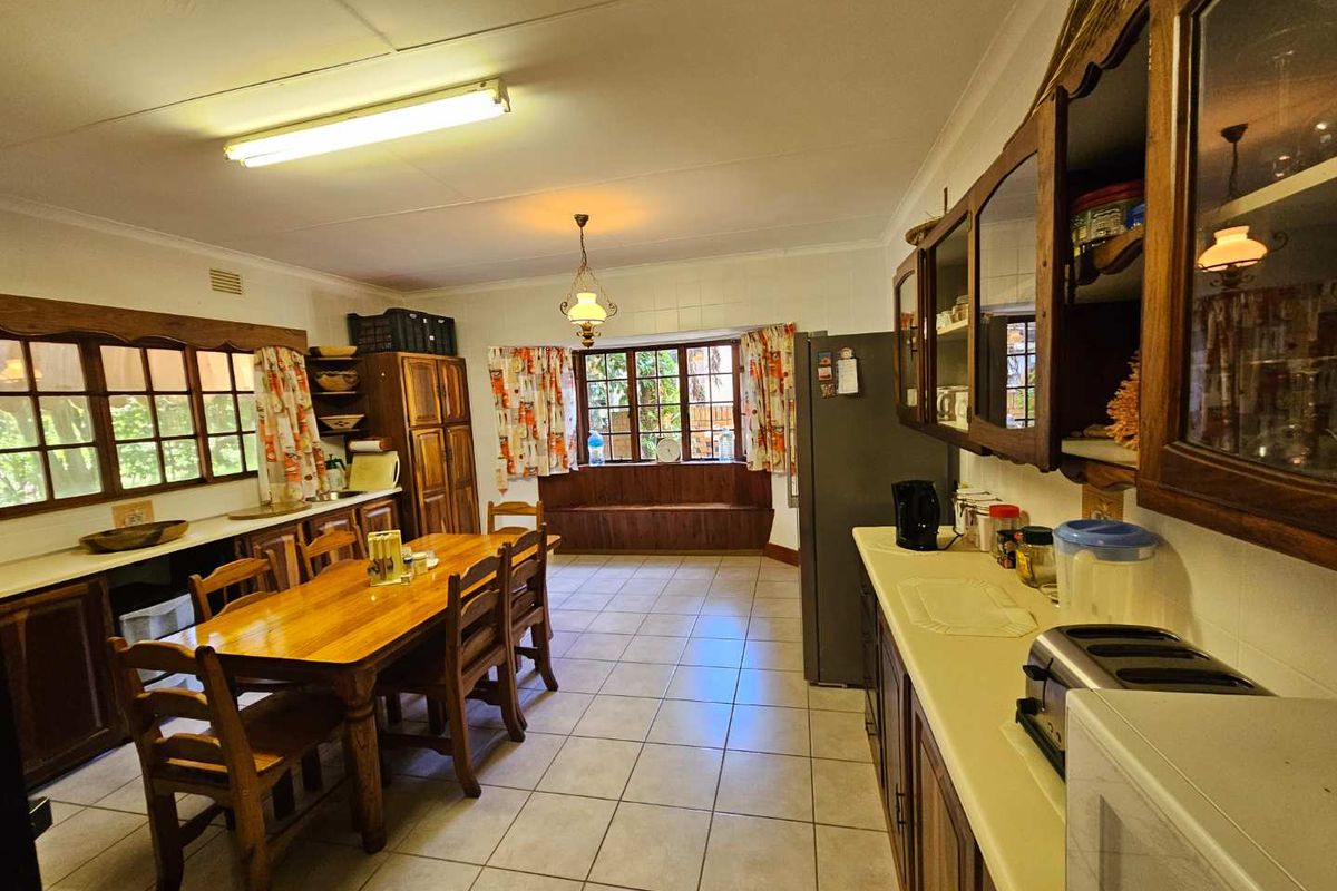 Stunning 5-Bedroom Double Story Home Bordering iSimangaliso Wetlands Park - Photo 3