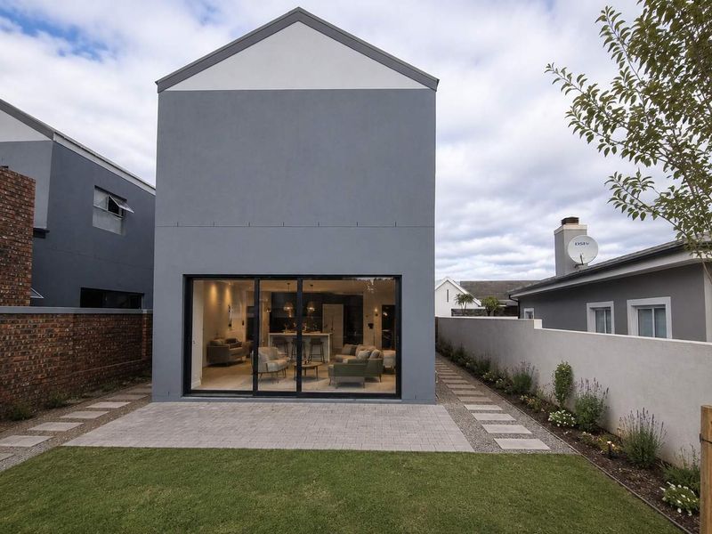 SUNBIRD 8A – Flexible Coastal Living with Exceptional Design - Photo 7
