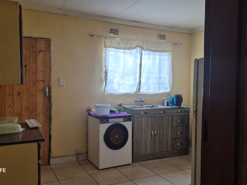 Home with Investment Opportunities Available for Sale in Ivory Park - Photo 10