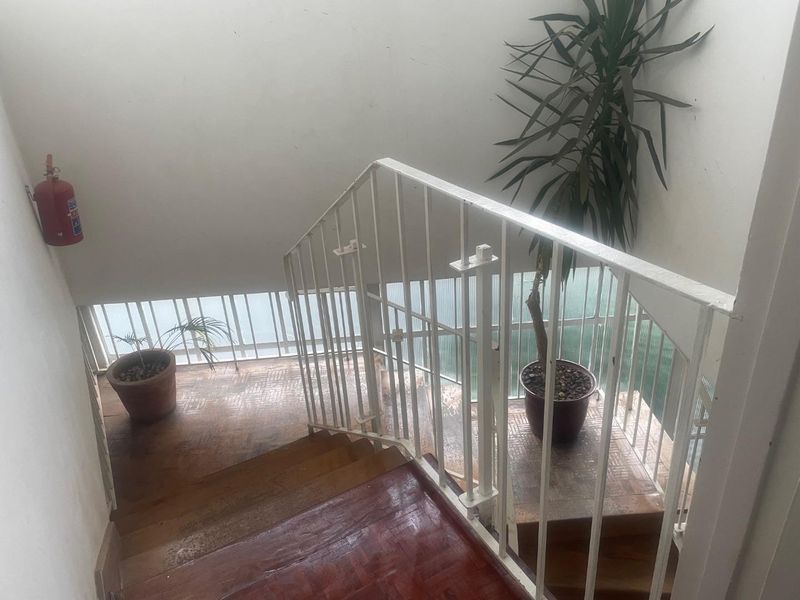 UNFURNISHED TWO BEDROOMS - FIRST FLOOR - Photo 6