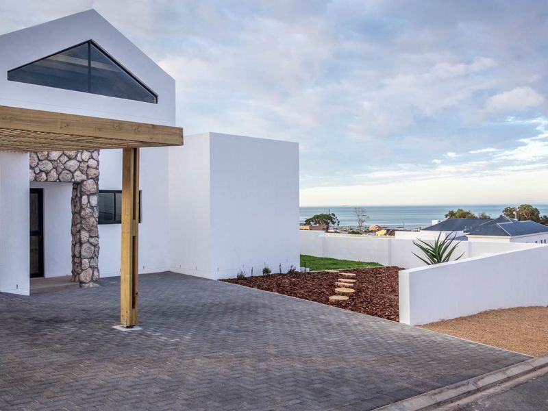 Stylish 3-Bedroom Coastal Home for Sale in St Helena Views Estate, St Helena Bay - Photo 6