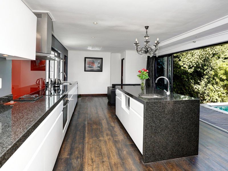 Elegant and spacious family home in Welgemoed - Photo 10