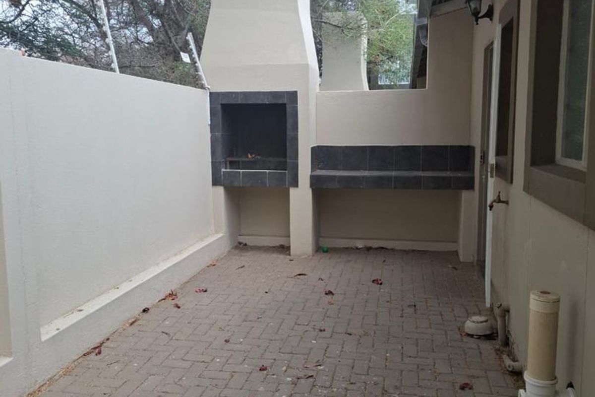 Modern 2-Bedroom Corner Unit for Sale — Pionierspark Ext 1 - Photo 2