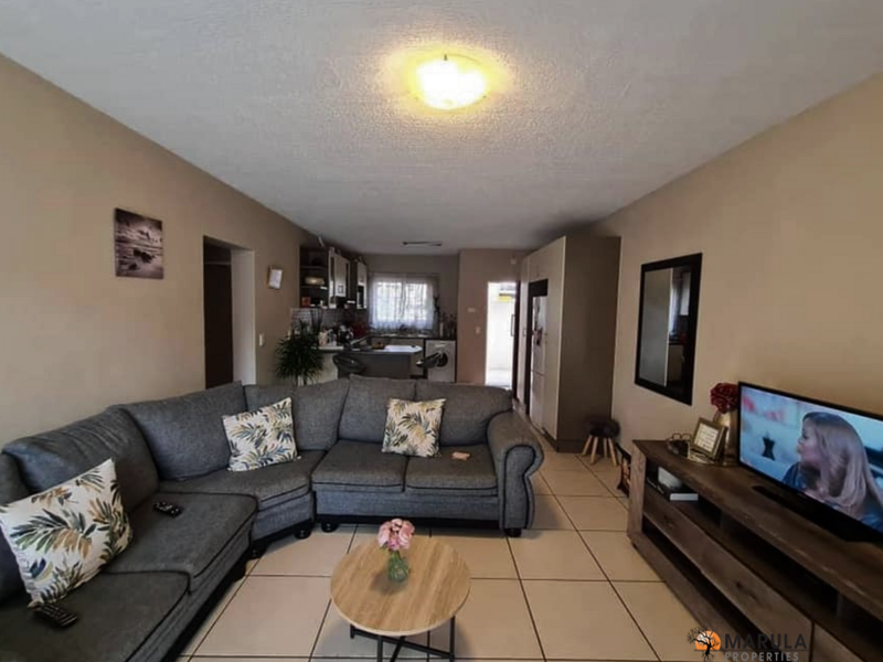 2-Bedroom Apartment For Sale | N$1 215 000 - Photo 3