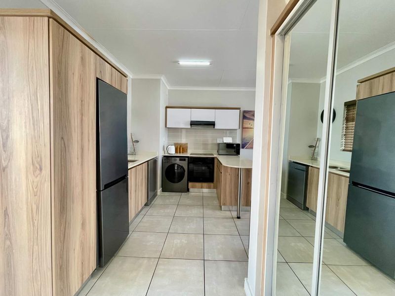 1 Bedroom Penthouse with sea view - Photo 3