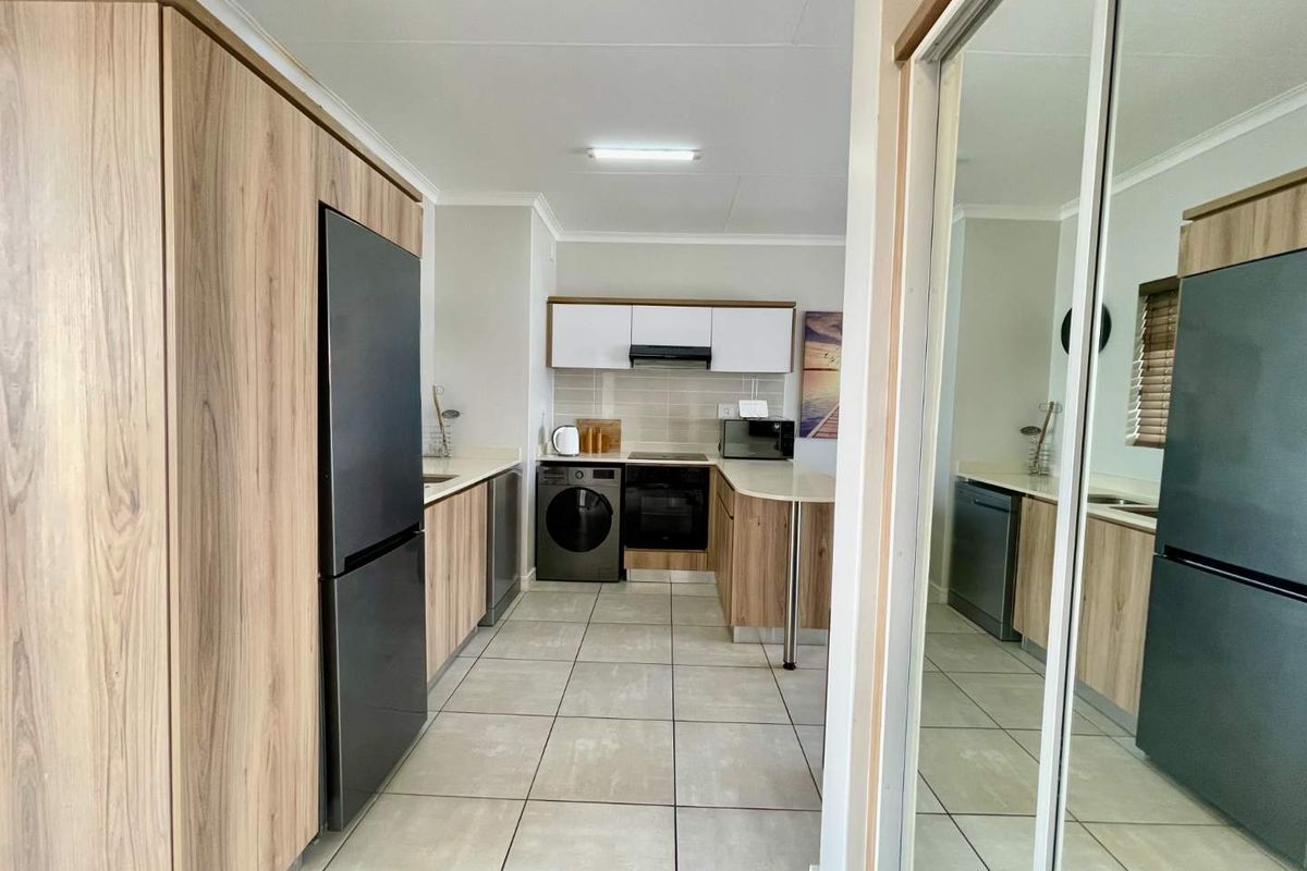 1 Bedroom Penthouse with sea view - Photo 3