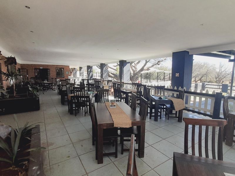 "Diverse Business Haven: Restaurant, Shops, Flats & Event Spaces!" - Photo 10