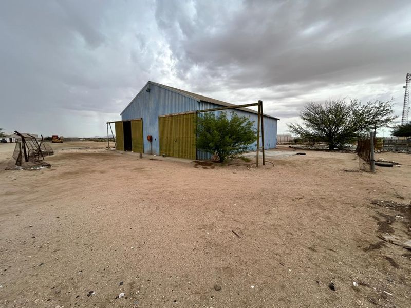 INDUSTRIAL WAREHOUSE - ARANDIS (FOR SALE) - Photo 4