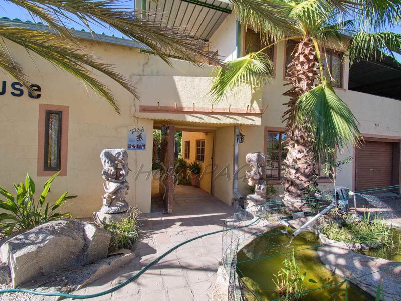 Omaruru:  Guesthouse is for sale - Photo 3