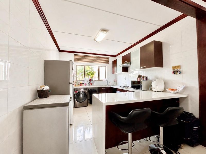 3 bedrooms Apartment in Summerset - Photo 2