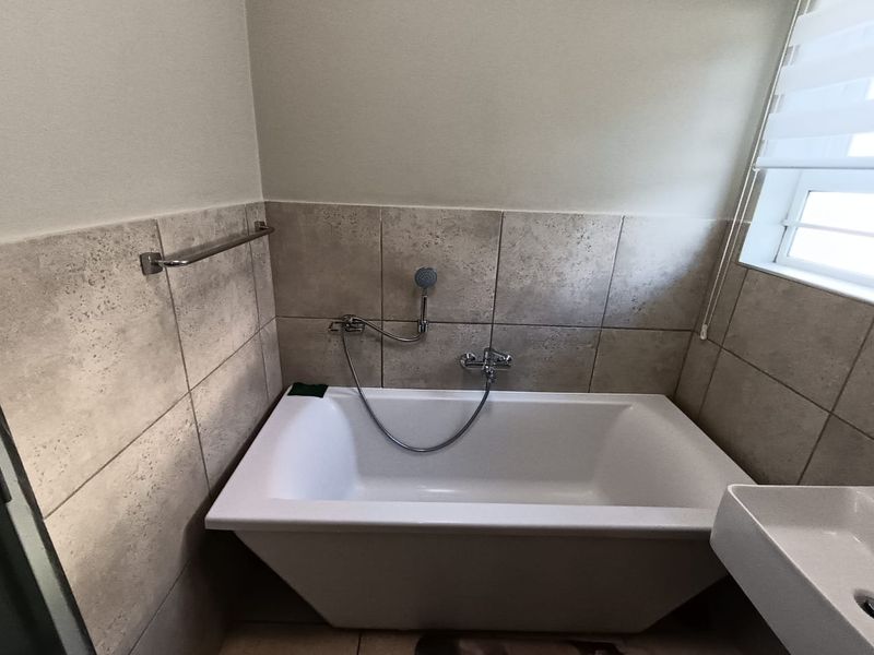 Modern 2-Bedroom Home for Sale in Parkdene Manor | R1,200,000 | Covered Parking - Photo 8