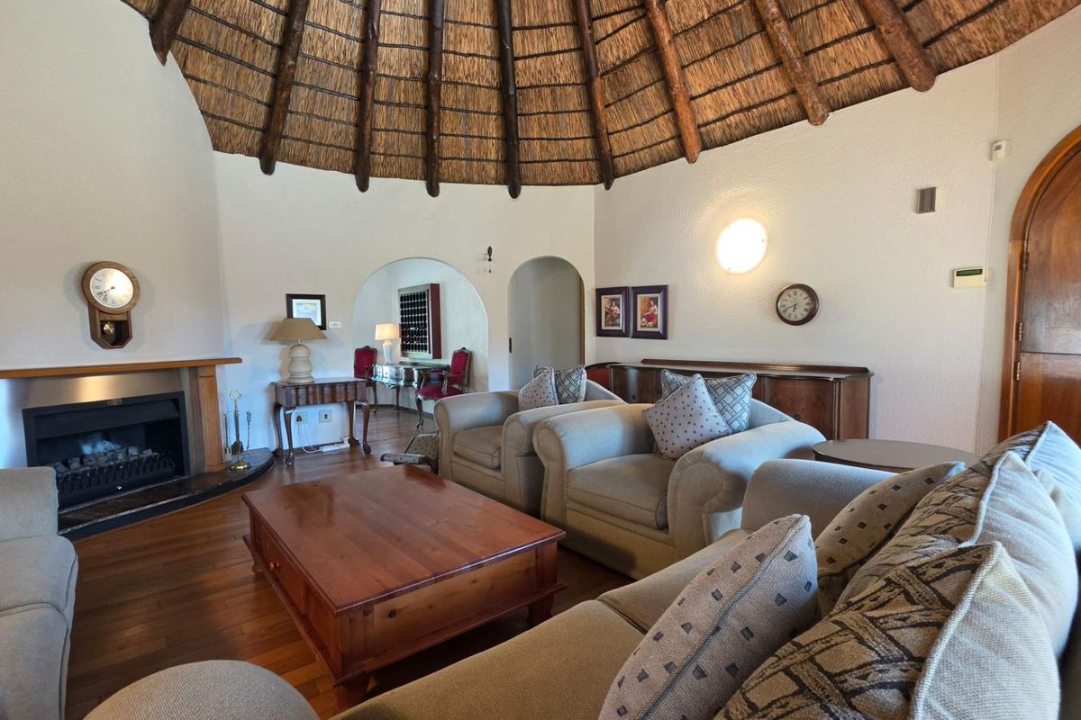 4 Bedroom House for sale in Verwoerdpark Alberton - Photo 4