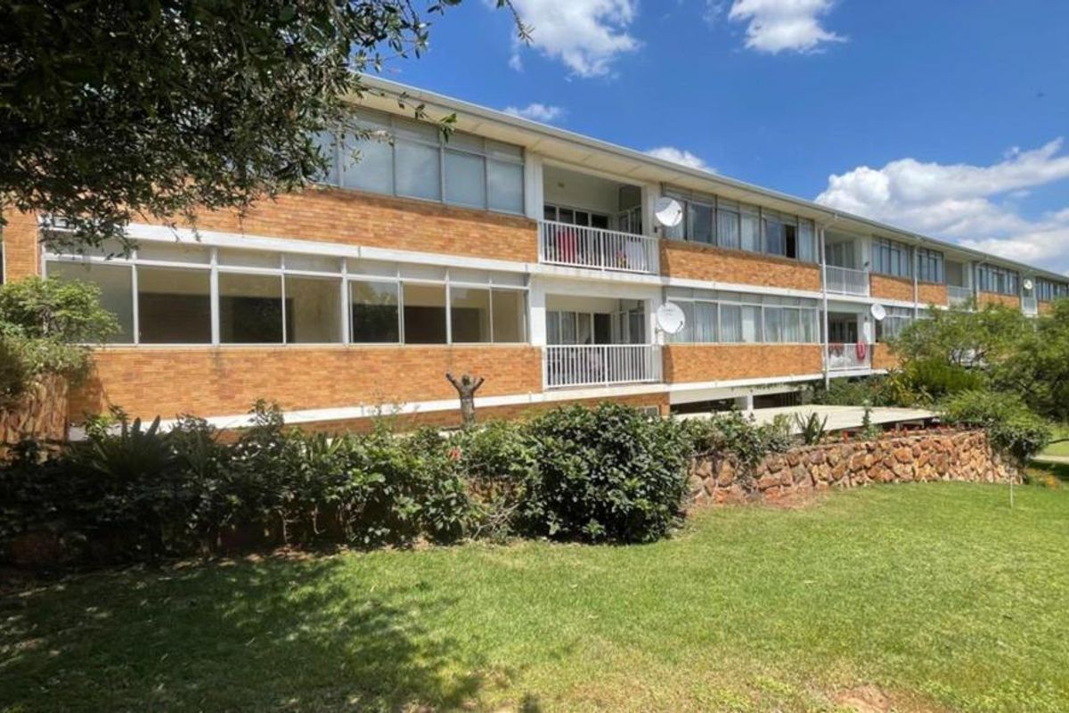 Spacious 3 bed and 2 bath apartment - Photo 3
