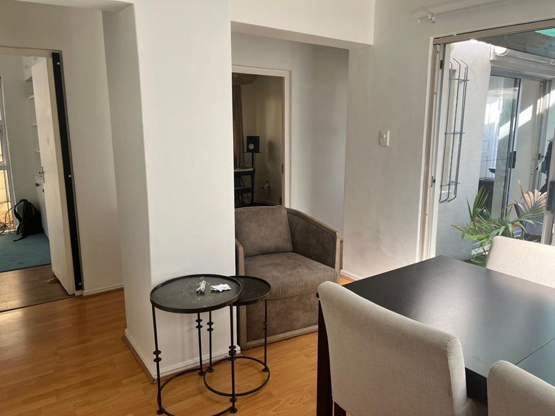 2 bedroomed home with secure parking - Photo 9