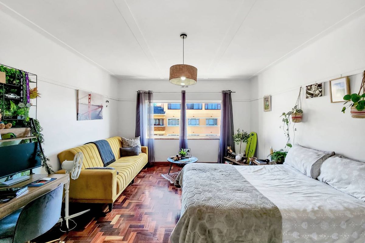 Charming Studio Apartment to Rent in the Heart of Green Point - Photo 3