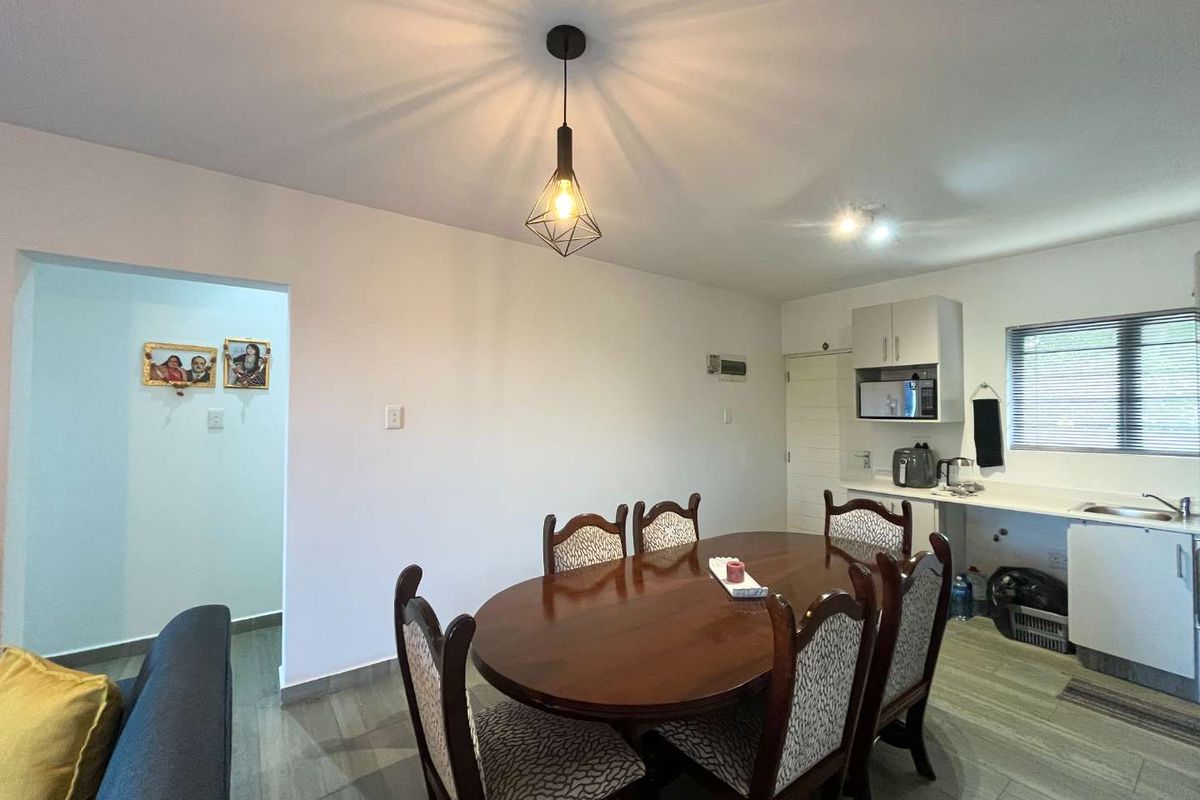 Hendra - Chic Urban Retreat , 2 Bedroom apartment in Park Hill , Durban North - Photo 4