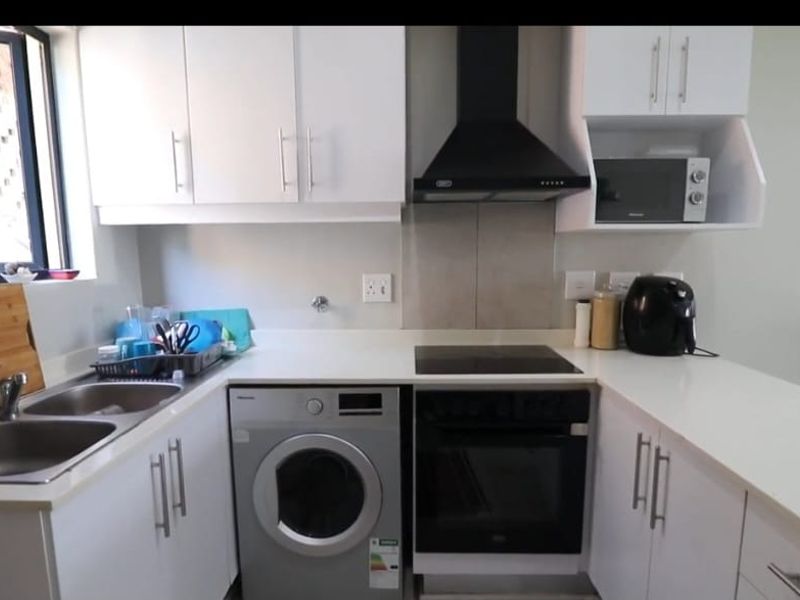STORYBOOK 2 BEDROOM UNIT IN HAYFIELDS - Photo 2