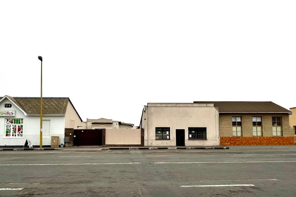 Prime Central Property – Retail, Storage or Investment Opportunity - Photo 5