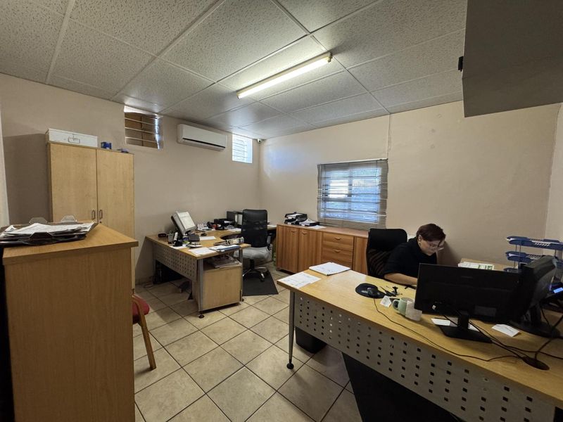 Modern Commercial Property in Prosperita - Photo 7