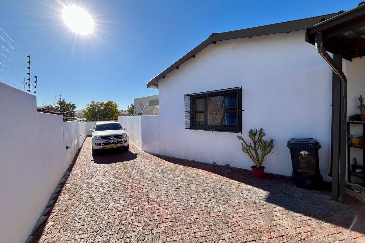 Your Opportunity to Own a Beautiful Home Below Valuation in Okahandja - Photo 2