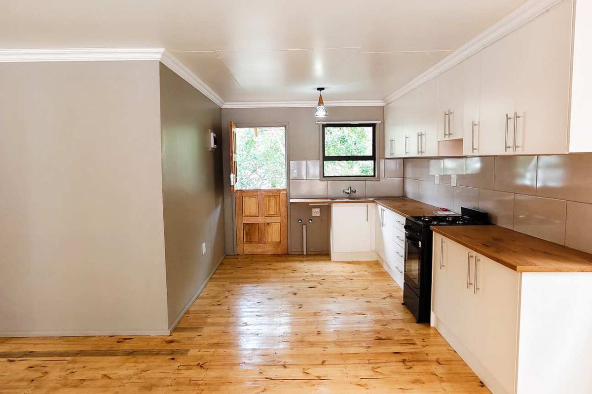 Modern Off-Grid Living: Brand New Nutech Home - Photo 5