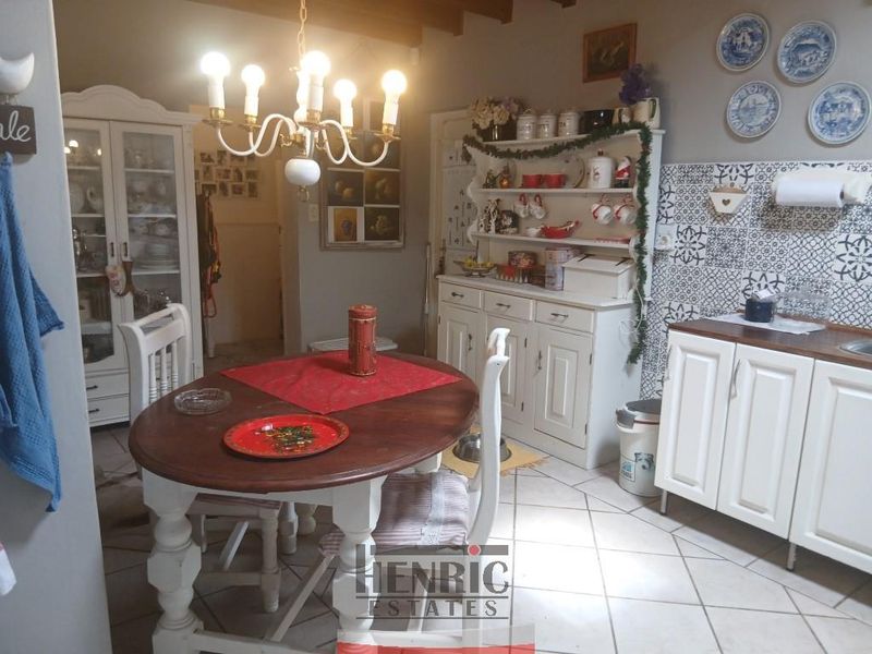 1 x Large house or 2 x smaller houses?    That is the question! - Photo 10