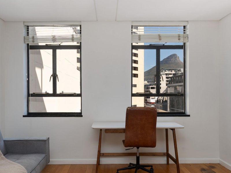 A Smart Investment Opportunity – Fully Furnished & Airbnb-Ready - Photo 3