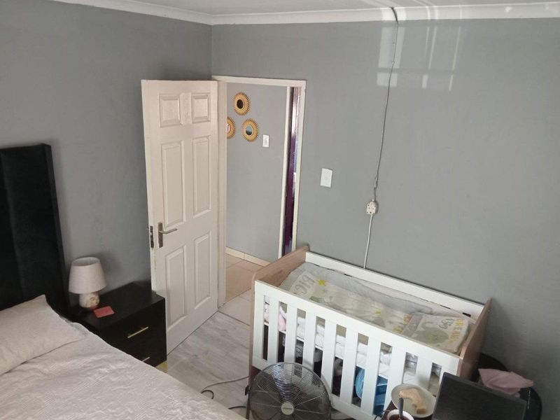House For Sale in Albemarle Ext 1, Albemarle, Germiston - Photo 7