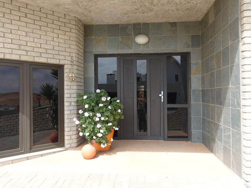 DUNE FRONT PROPERTY - Photo 3